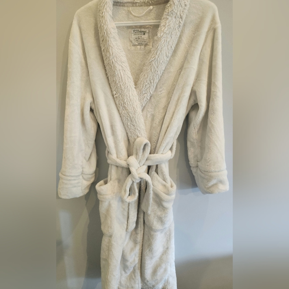 PJ Salvage robe